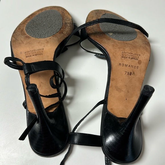 Alec Romance Y2K Leather Strap Heels - Picture 13 of 13